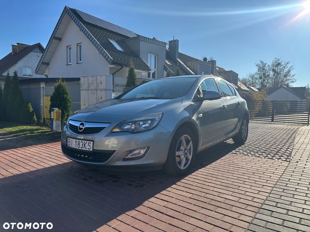 Opel Astra IV 1.4 T Sport EU6 - 2