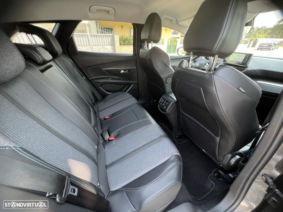 Peugeot 3008 1.6 Hybrid Allure e-EAT8 - 22