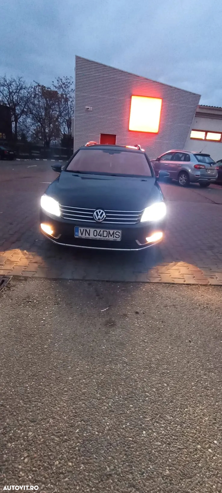 Volkswagen Passat Variant 2.0 TDI BlueMotion Technology DSG Comfortline - 6