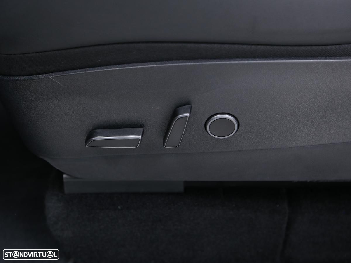 Tesla Model Y Long Range Tração Integral - 23