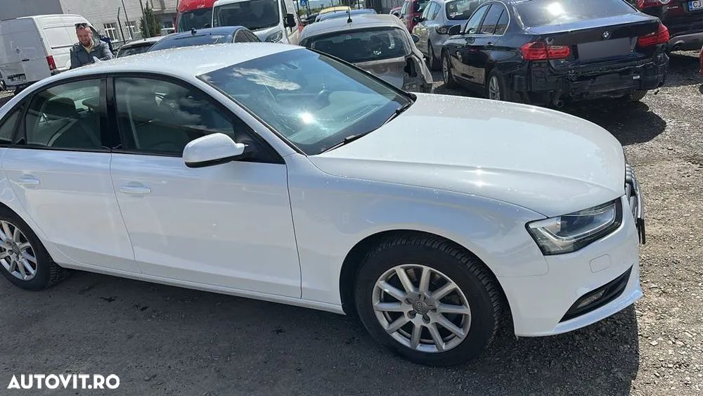 Audi A4 - 1
