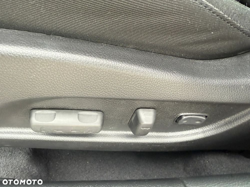 Hyundai i40 Kombi 1.7 CRDi Premium - 12