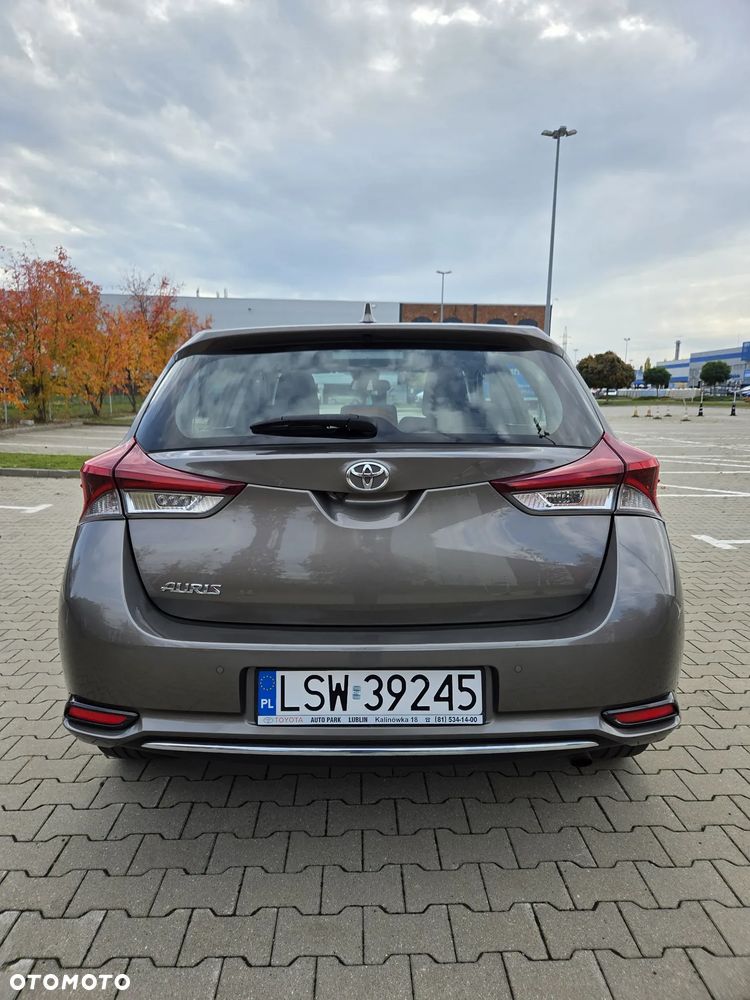 Toyota Auris - 8