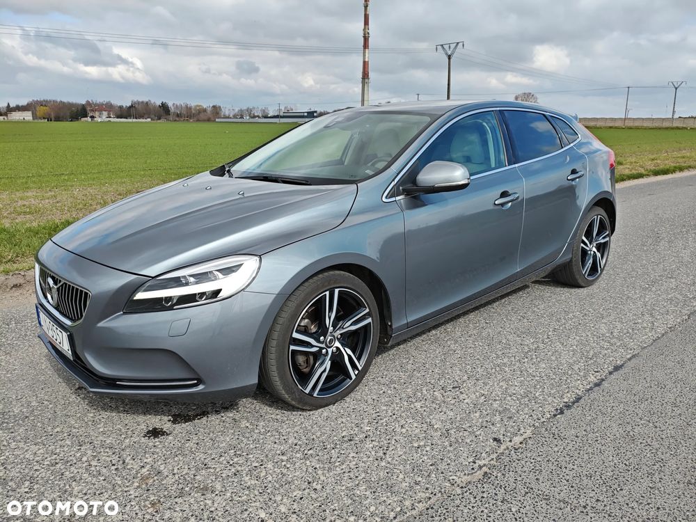 Volvo V40 D3 Inscription - 1