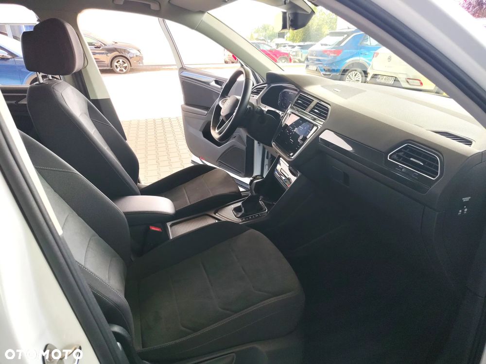 Volkswagen Tiguan 2.0 TDI Elegance DSG - 29