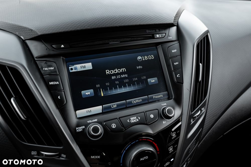 Hyundai Veloster 1.6 Turbo Premium - 31