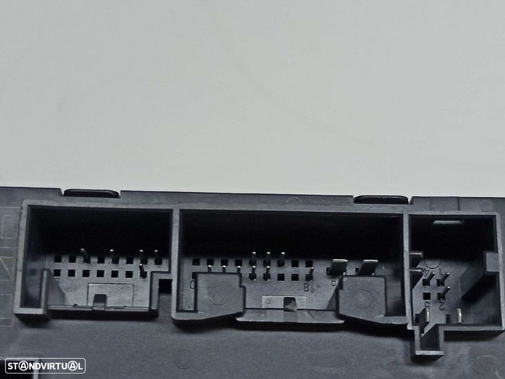 CENTRALINA/BOMBA FECHO CENTRAL AUDI A6 AVANT (4F5) 2.0 TDI - 6