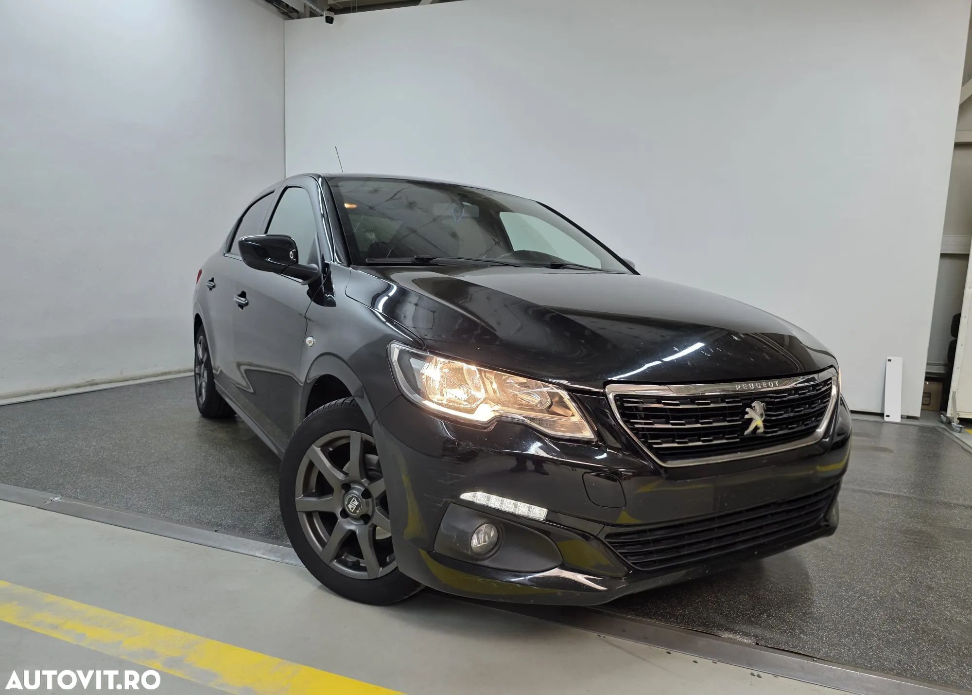 Peugeot 301 - 1
