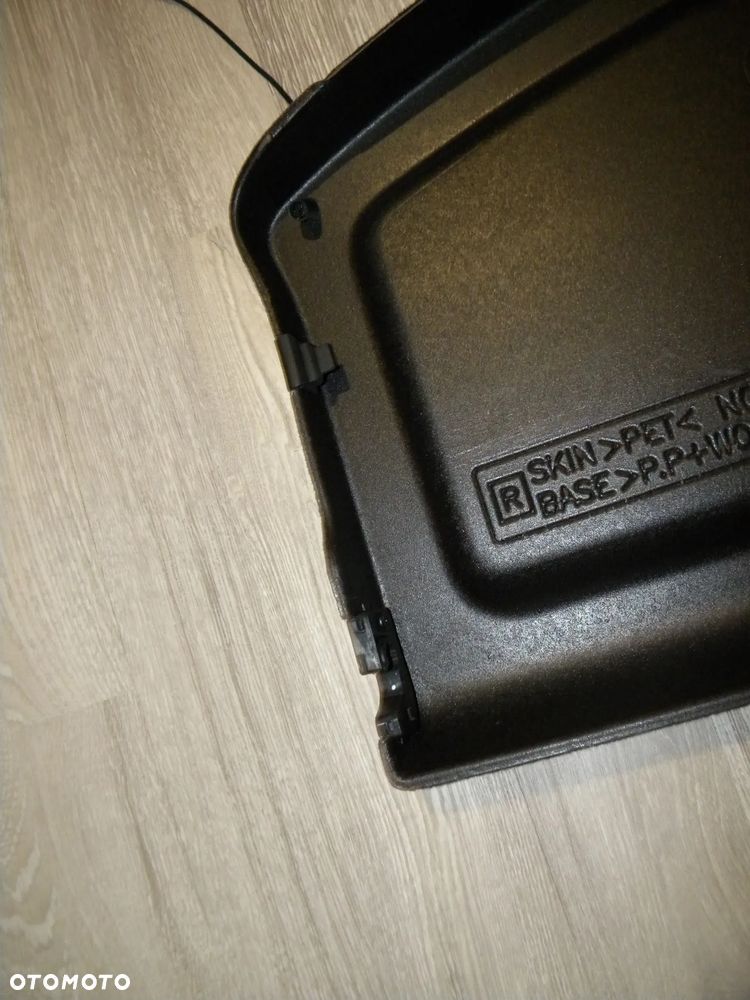 BARDZO ŁADNA ORYGINALNA PÓŁKA BAGAŻNIKA HYUNDAI I2O II 2 14-20 CZARNA 85910-C8000- - 7