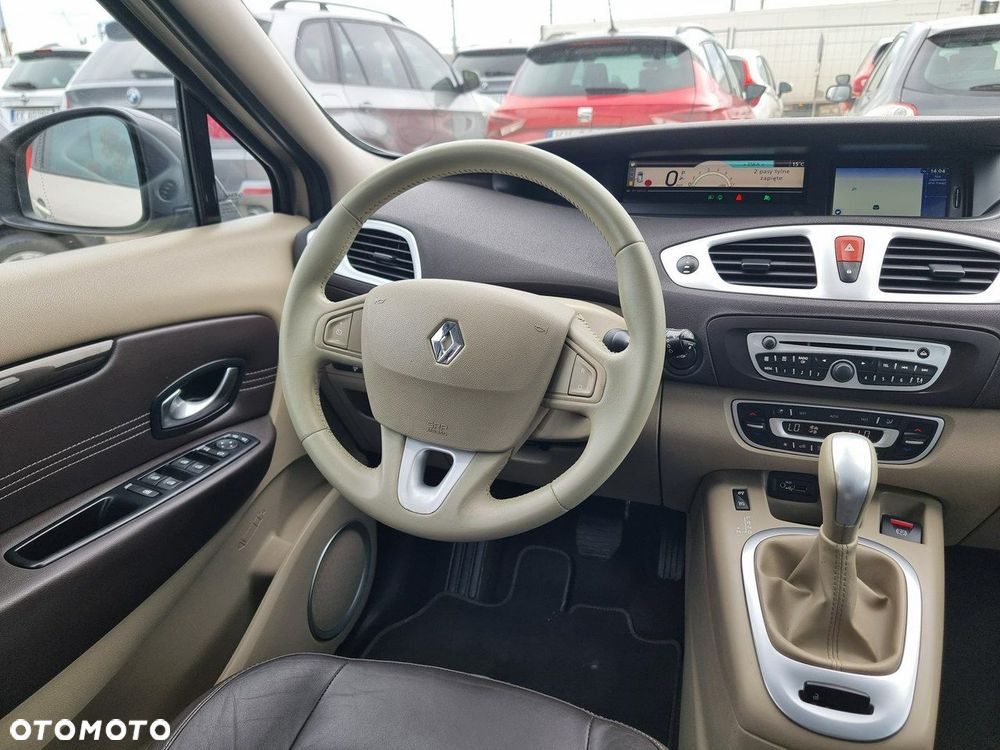 Renault Scenic 2.0 16V Privilege X-Tronic CVT - 15