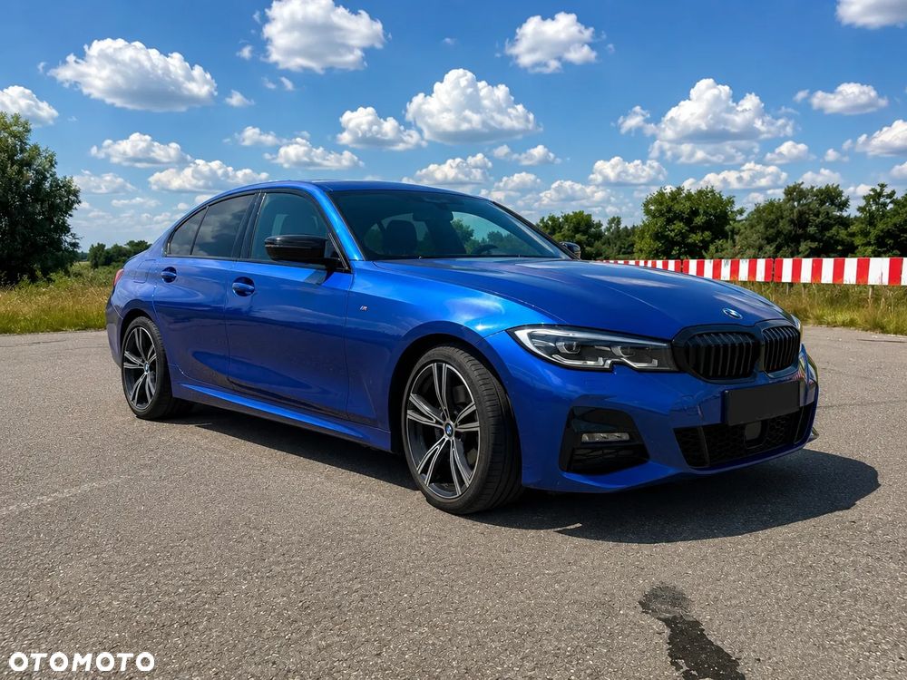 BMW Seria 3 320d mHEV - 13