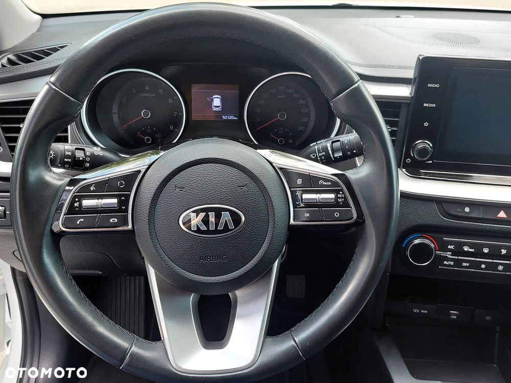 Kia Ceed 1.5 T-GDI M - 15