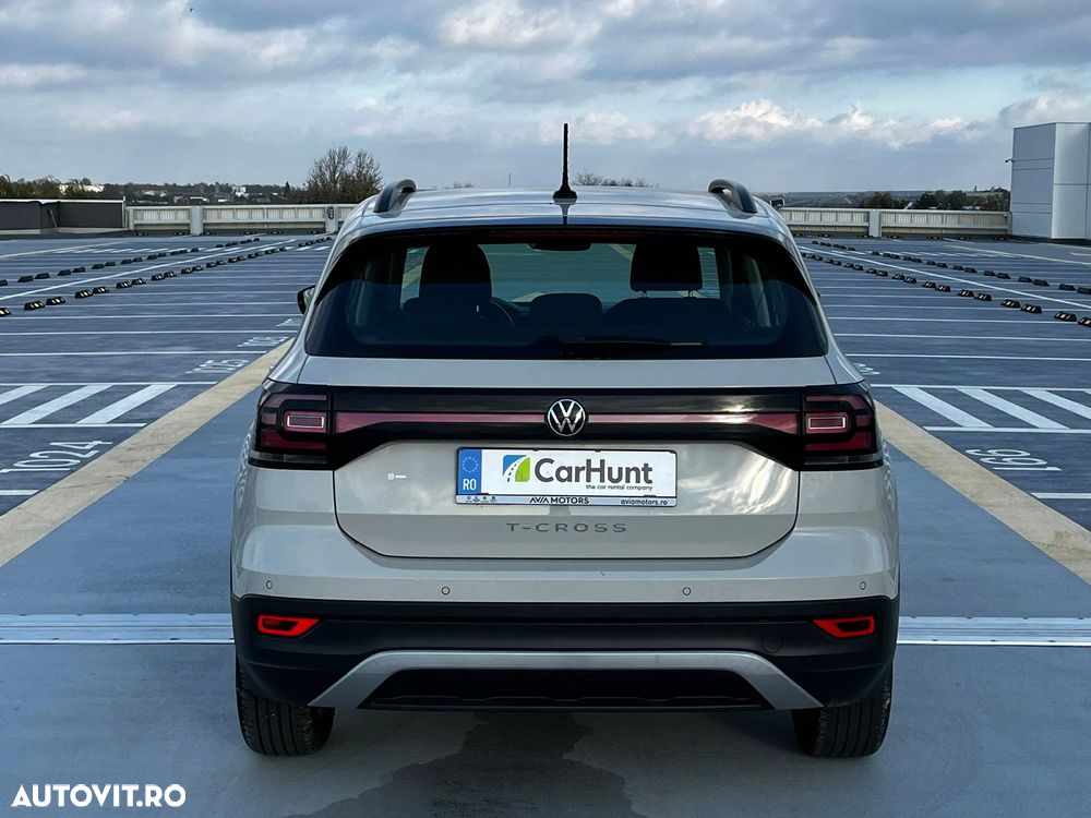 Volkswagen T-Cross - 11