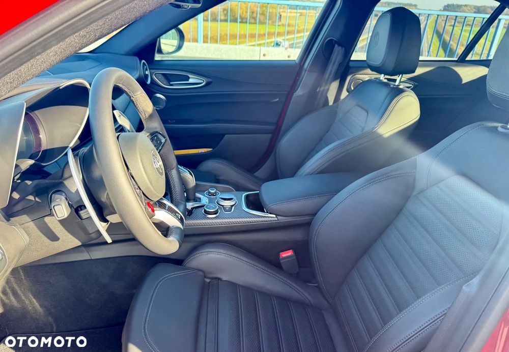 Alfa Romeo Giulia - 9