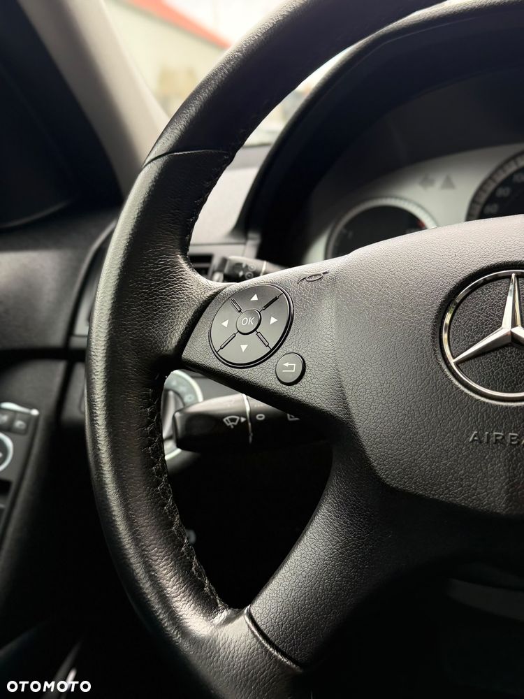 Mercedes-Benz Klasa C - 39