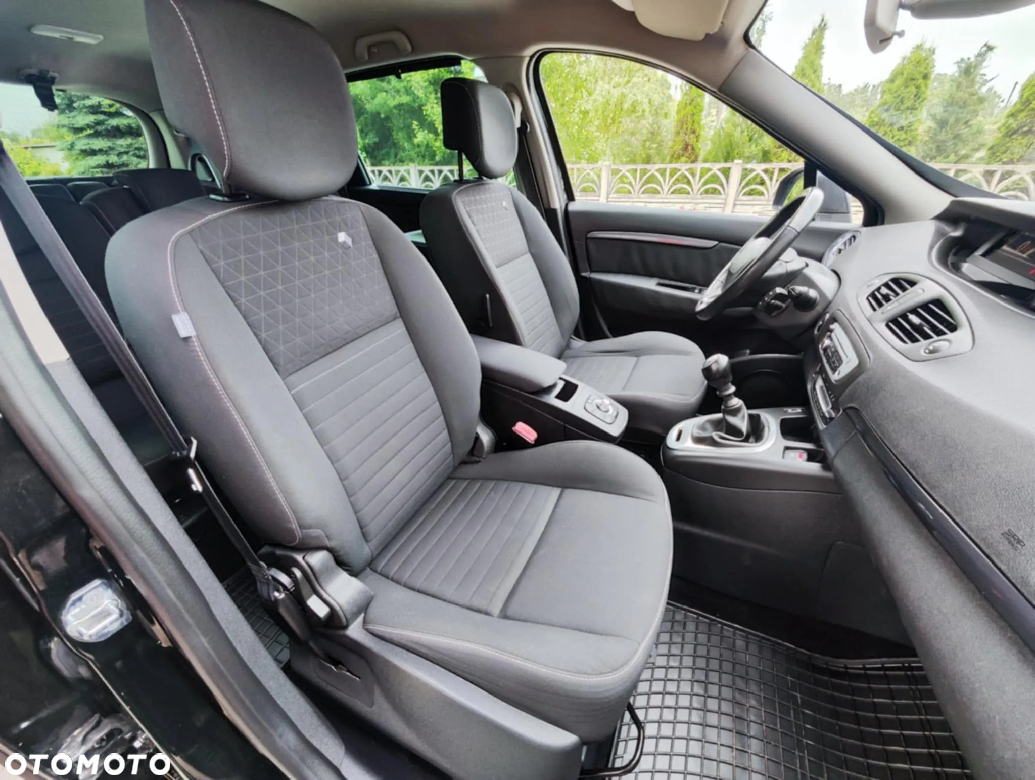 Renault Scenic 1.5 dCi Limited - 25