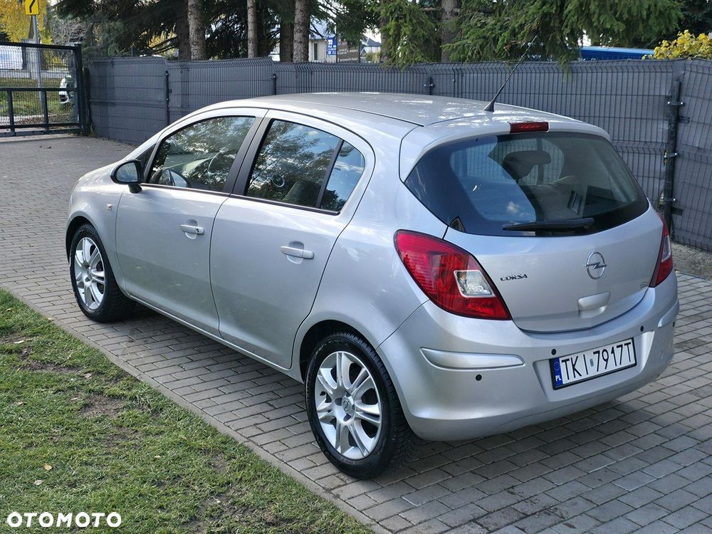 Opel Corsa - 4