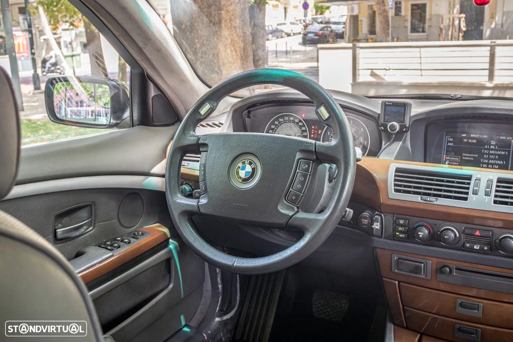 BMW 730 dA Executive - 8