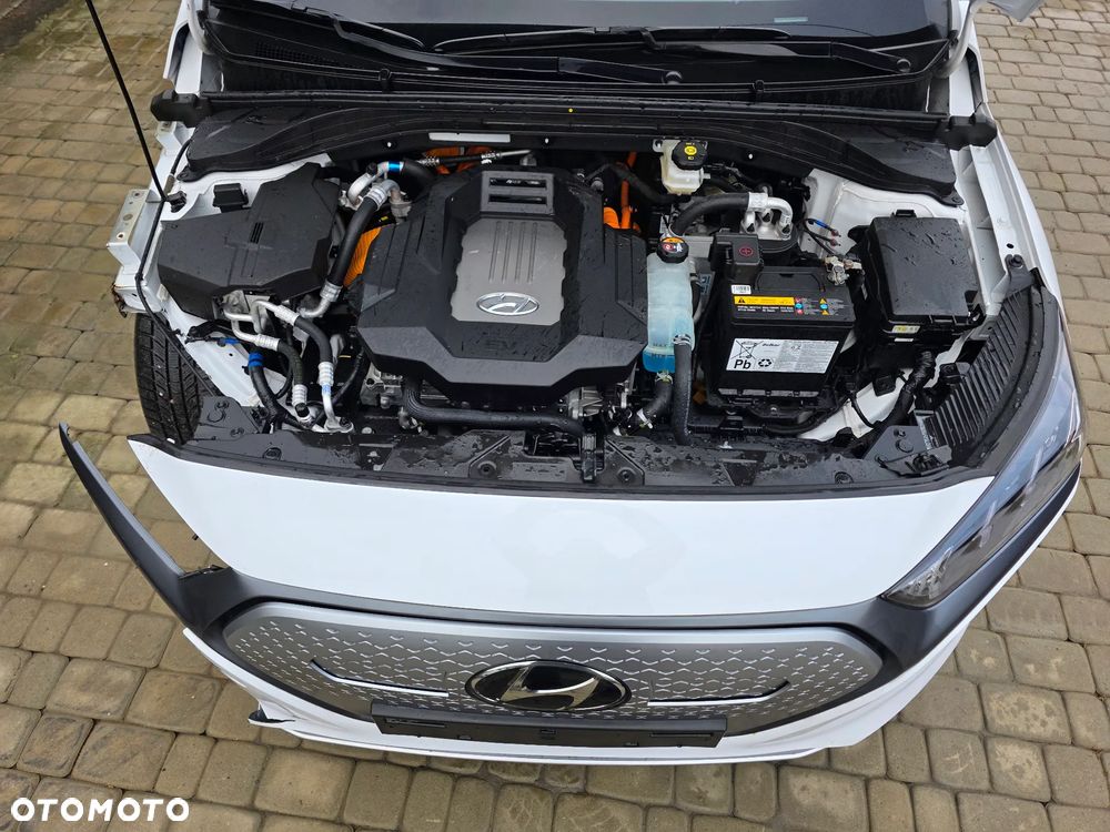 Hyundai IONIQ - 23