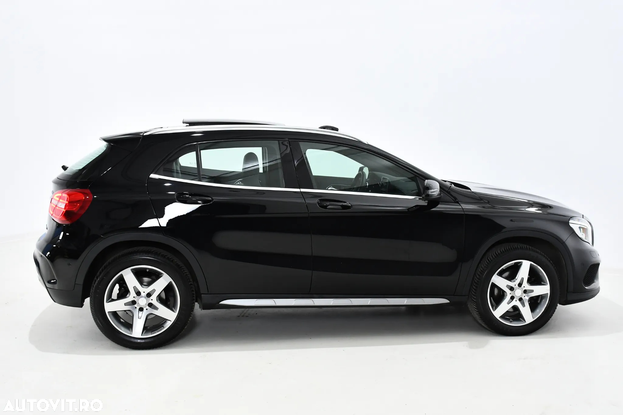 Mercedes-Benz GLA 220 CDI 4Matic 7G-DCT AMG Line - 4