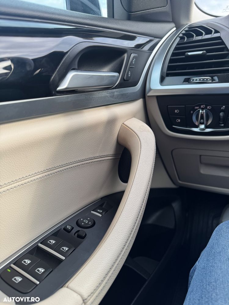 BMW X3 xDrive30i AT Luxury Line - 14