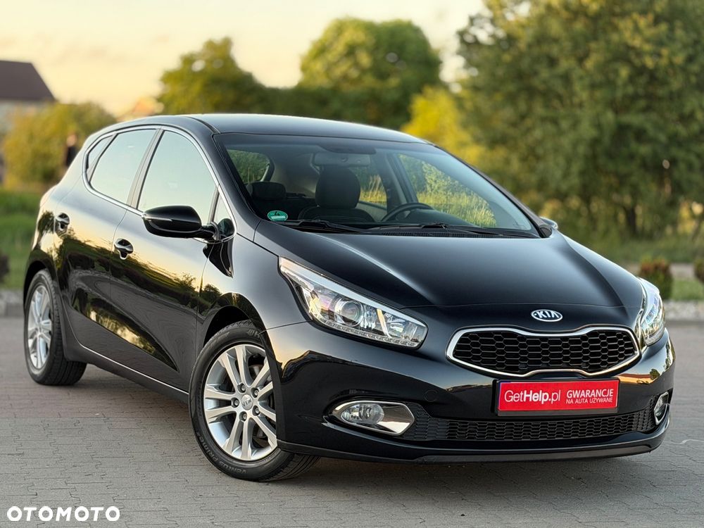 Kia Ceed 1.6 GDI Platinum Edition - 1
