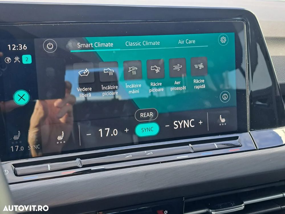 Volkswagen Golf 1.5 eTSI ACT DSG MHEV Style - 24