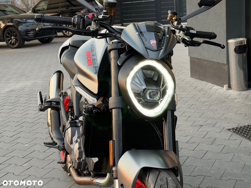 Ducati Monster - 24