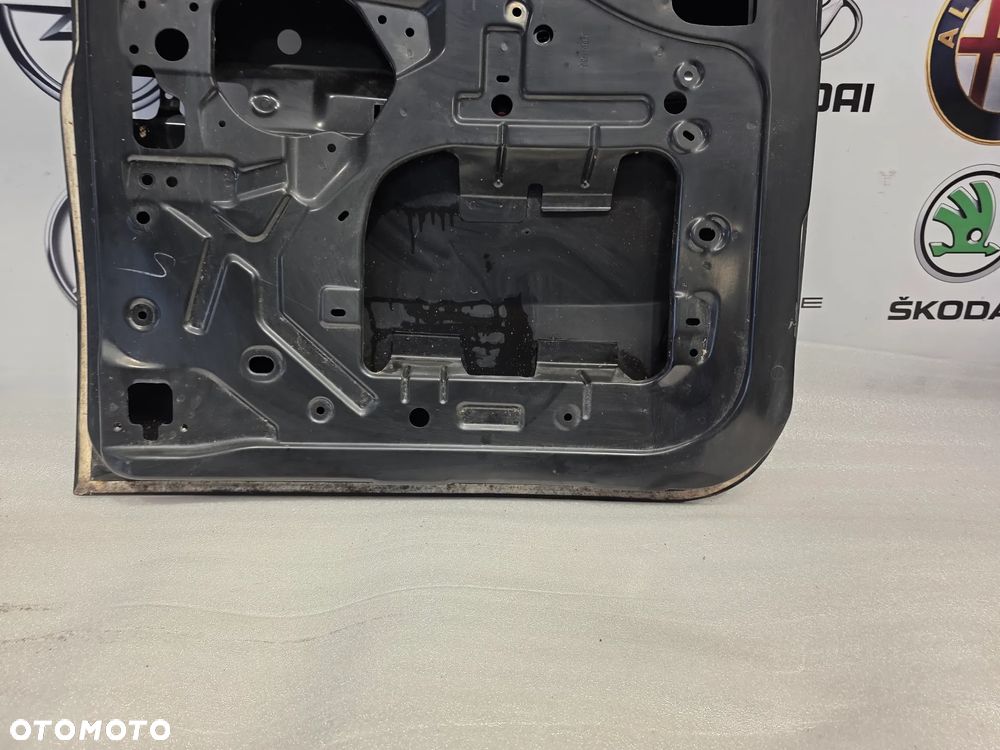 DACIA DOKKER LEWE SKRZYDEŁKO / TYLNE DRZWI / KLAPA TYLNA TYLNIA TYŁ , NOWA ORYGINALNA , NR AUKCJI KL52 - 12