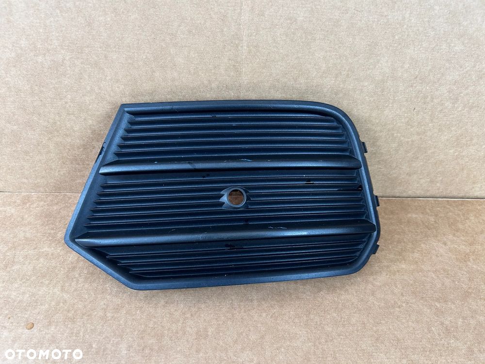 AUDI Q3 8U LIFT KRATKA ATRAPA ZAŚLEPKA ZDERZAKA LEWA PRZÓD 8U0807681Q
