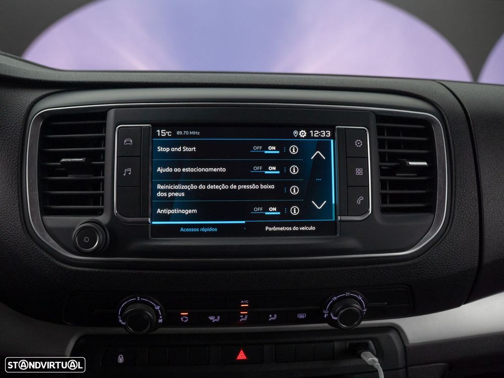 Peugeot Traveller - 24