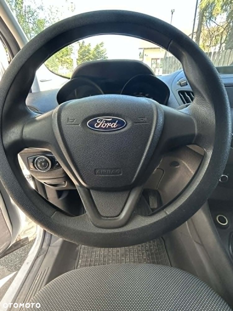 Ford Courier - 16