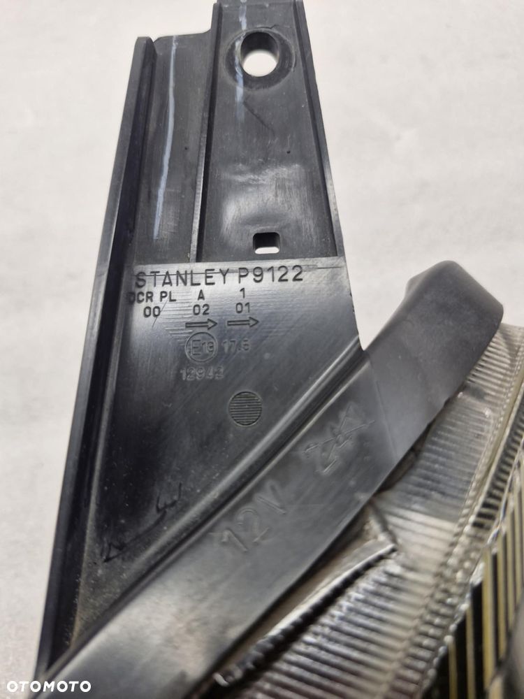 SUZUKI SWIFT MK7 SPORT LAMPA LEWA PRZÓD STANLEYP9122 - 10