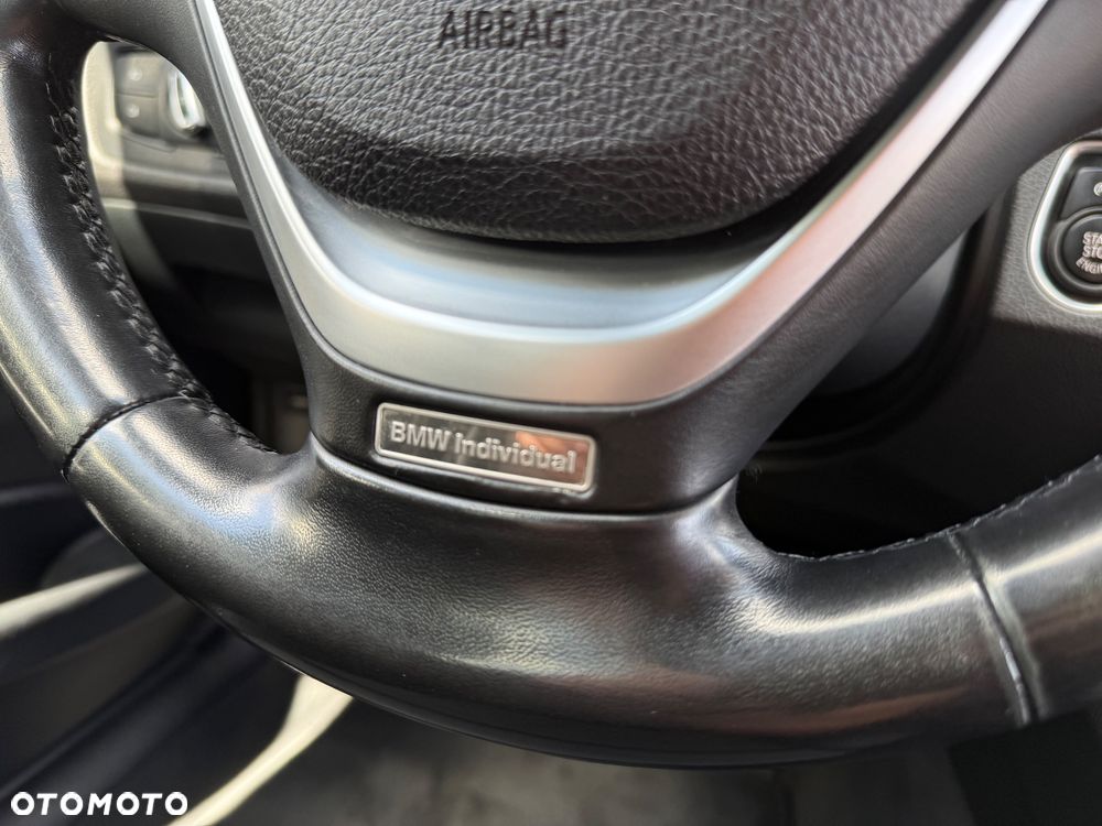 BMW Seria 3 325d Sport Line Shadow - 36