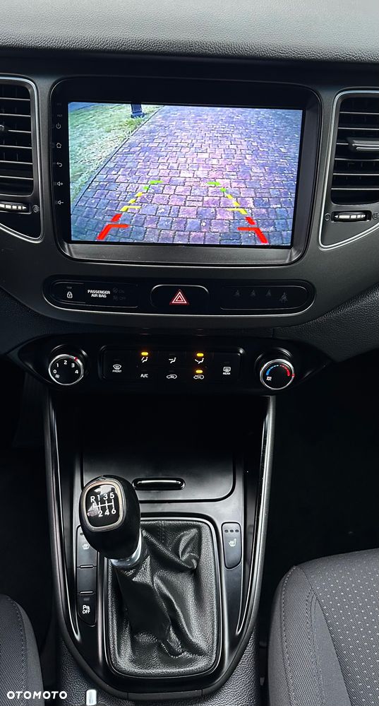 Kia Carens 1.6 GDI S EU6 - 8