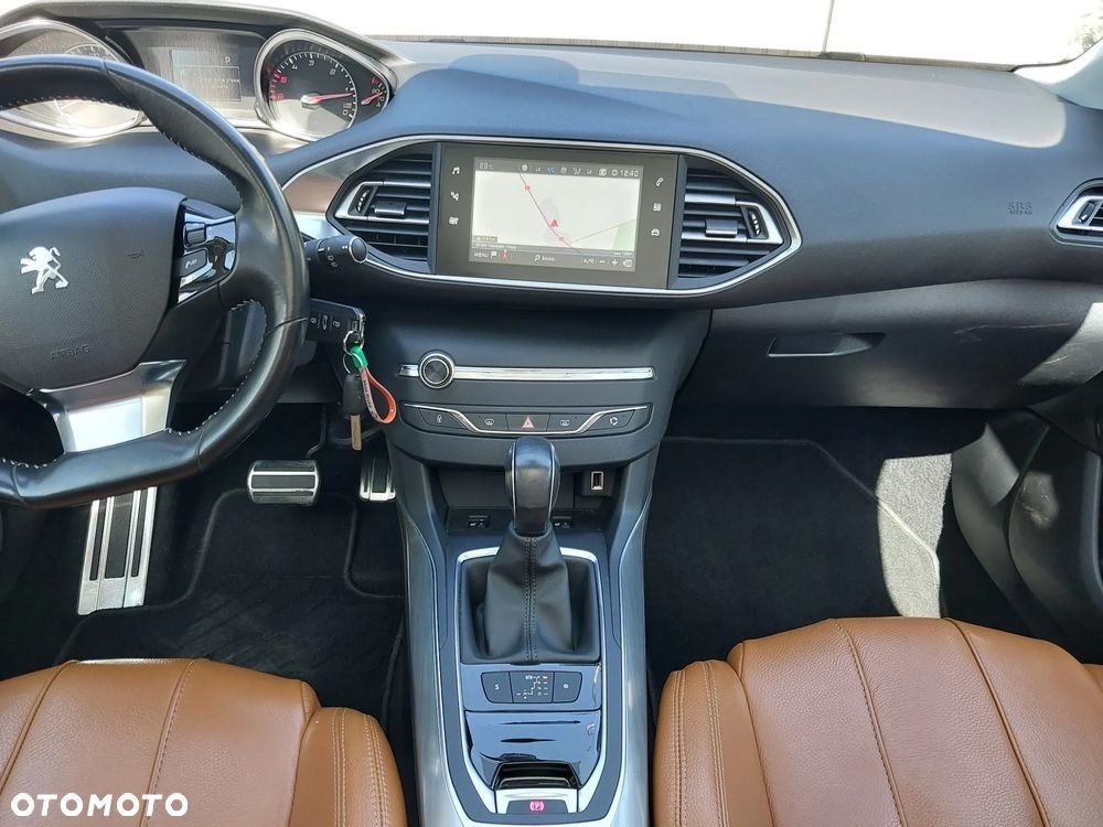 Peugeot 308 1.6 BlueHDi Allure S&S EAT6 - 7