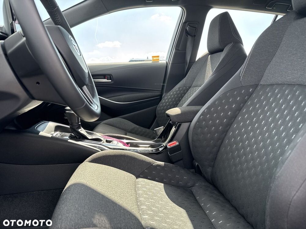 Toyota Corolla 1.8 Hybrid Comfort - 12