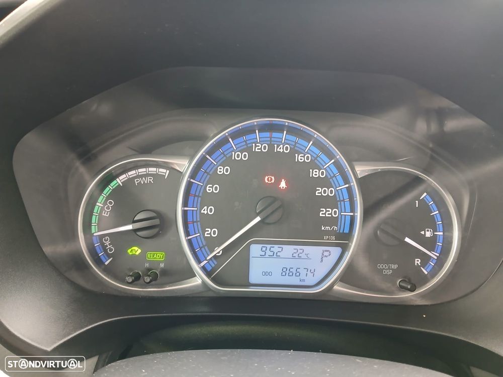 Toyota Yaris 1.5 HSD Comfort+P.Techno - 7