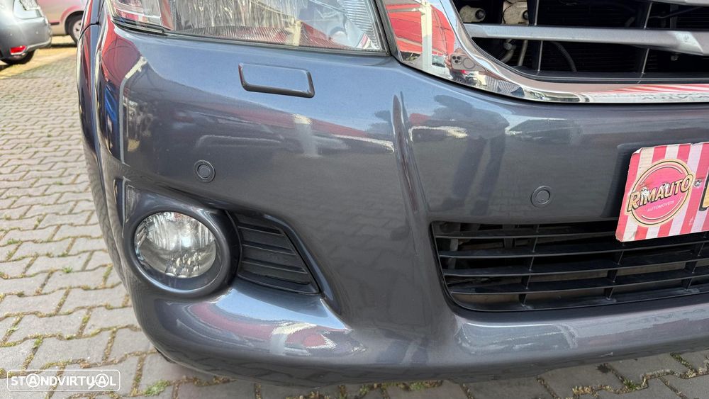 Toyota Hilux 2.5 D-4D 4WD CE - 20