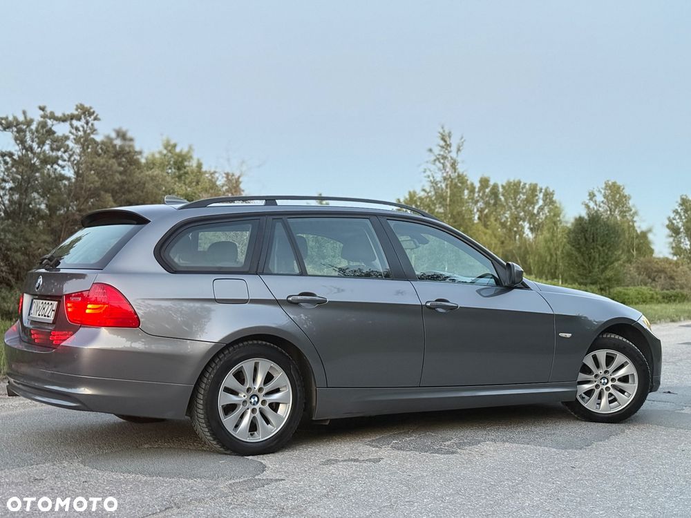 BMW Seria 3 316i - 13