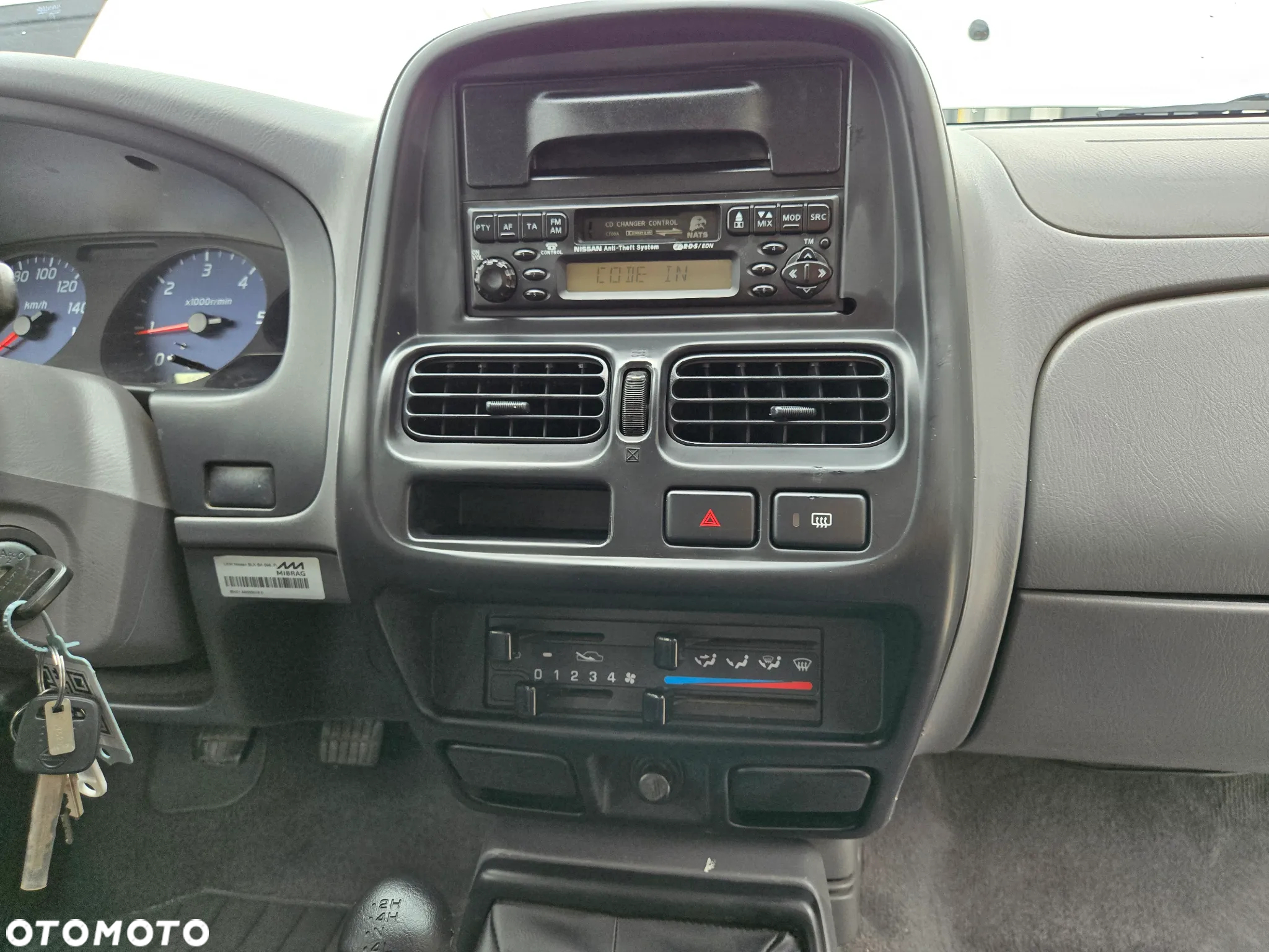 Nissan Pickup 2.5 TDi Base - 13