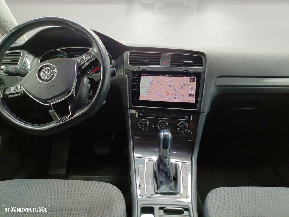 VW e-Golf AC/DC - 9