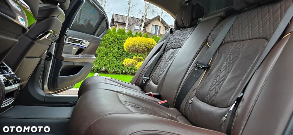 BMW Seria 7 [G11 G12] 19-22 - 23