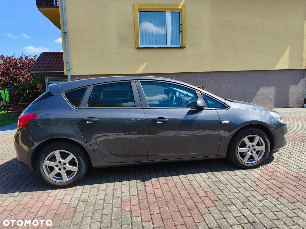 Opel Astra 1.6 - 5