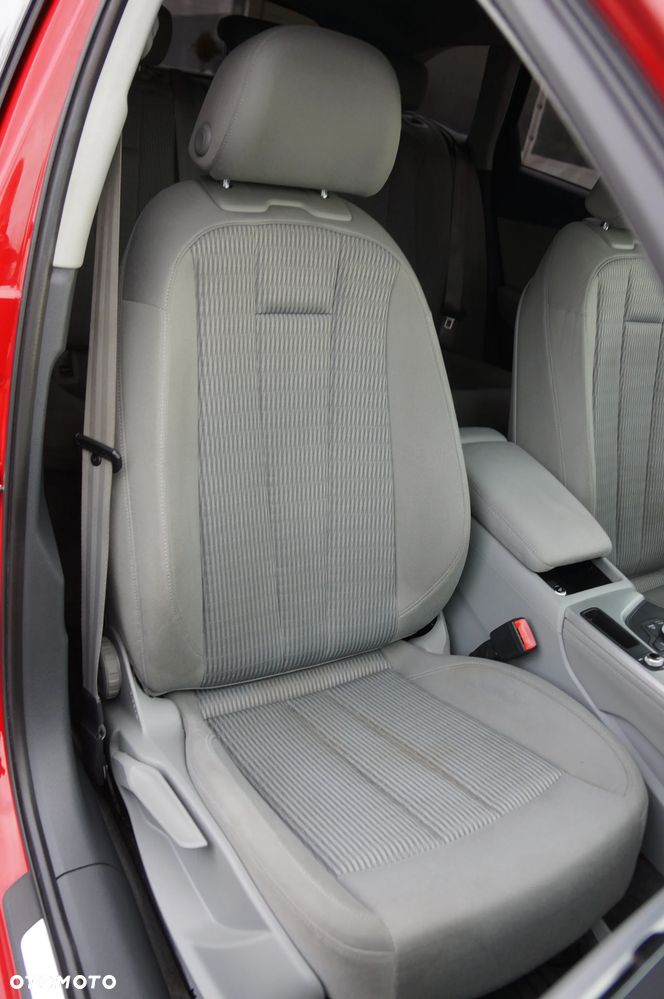 Audi A4 Avant 2.0 TDI - 28