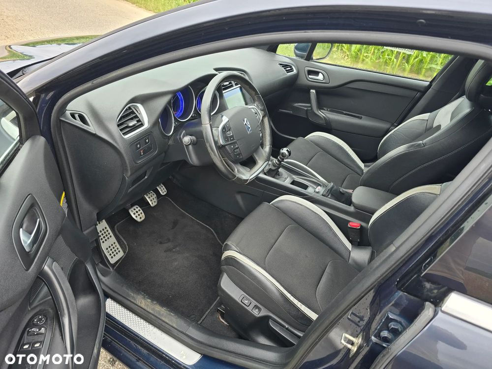 Citroën DS4 2.0 HDi SportChic - 11