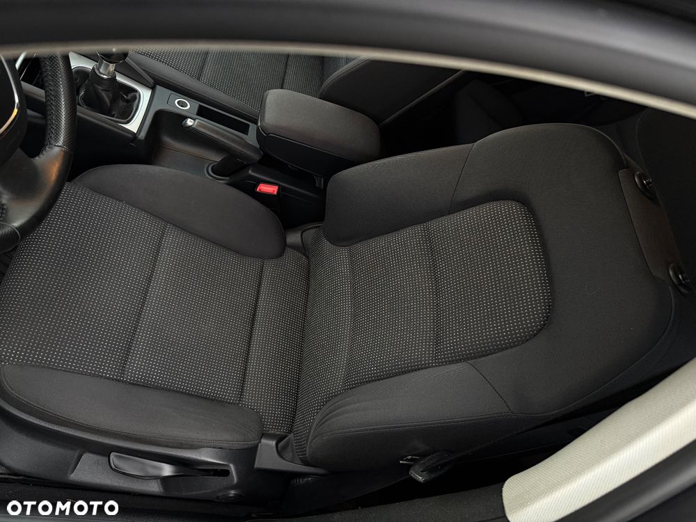 Audi A3 Sportback 1.8 TFSI Ambiente - 12