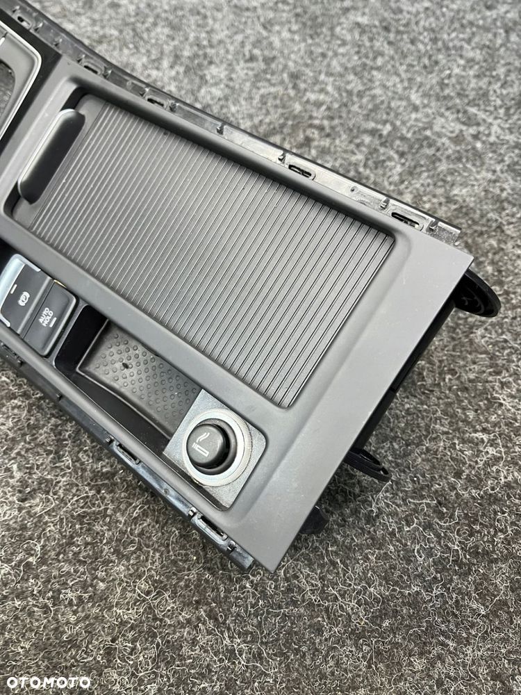 vw golf VII tunel środkowy uchwyt na kubki 5G1864263 5G1863245F - 2