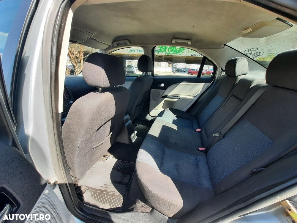 Ford Mondeo 2.0TDCi Trend - 10