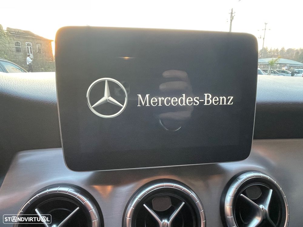 Mercedes-Benz CLA 220 d 7G-DCT AMG Line - 15